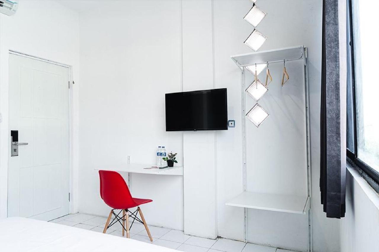 Reddoorz Near Seasons City Mall Cakarta Dış mekan fotoğraf
