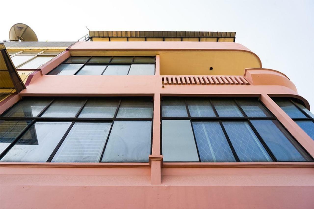 Reddoorz Near Seasons City Mall Cakarta Dış mekan fotoğraf