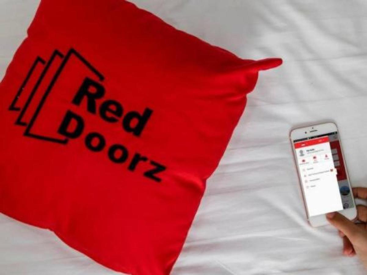 Reddoorz Near Seasons City Mall Cakarta Dış mekan fotoğraf